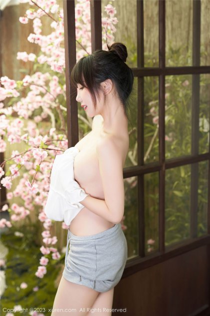 一纸退婚书，被迫登基称di了